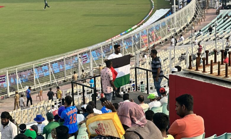 _Palestinian flag during Pak-Bangla match