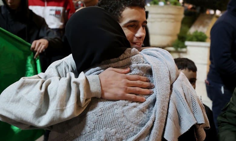 11 Israeli hostages, 33 Palestinians freed on 4th day of truce