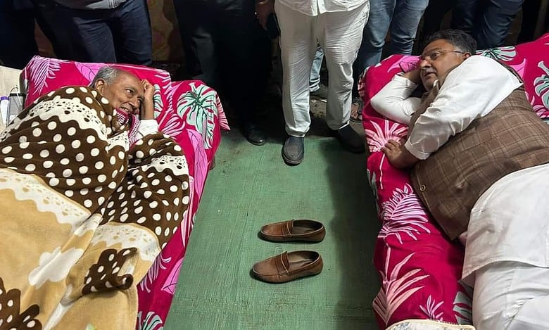 Senior Congress leader Digvijaya Singh launched an indefinite sit-in outside a police stati