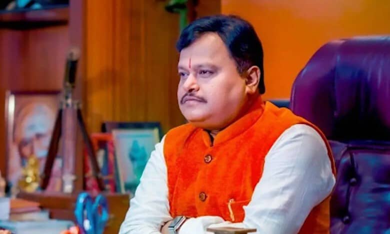 Suresh Chavhanke.