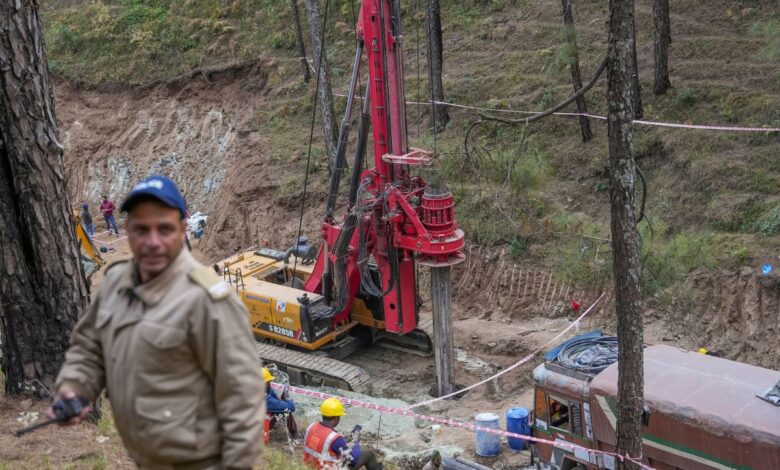 Uttarakhand tunnel rescue: Rescue shaft reaches 20 mts on 1st day