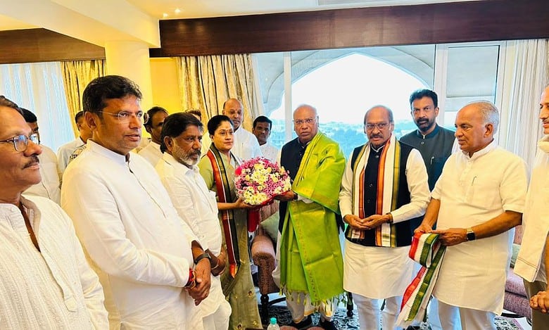 Telangana: Actor-politician Vijayashanthi joins Congress