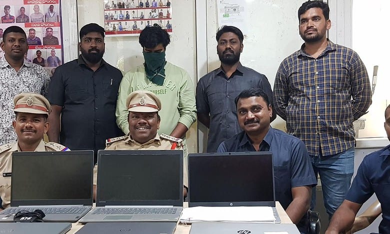 Man held for stealing laptops from masjids in Hyderabad