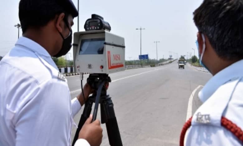 Air pollution: Over 400 challans issued by traffic cops on Diwali