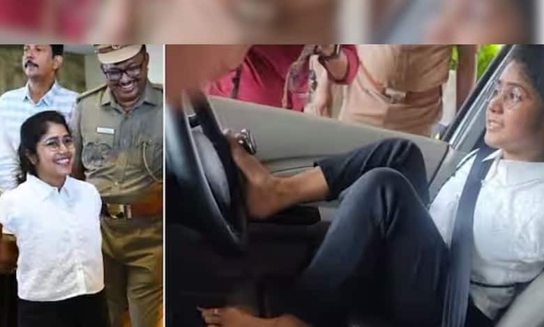 32-yr-old armless woman gets driving licence in Kerala