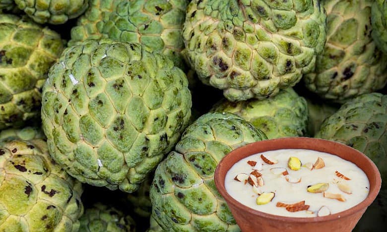 Top 3 must-visit spots for Sitaphal Malai in Hyderabad