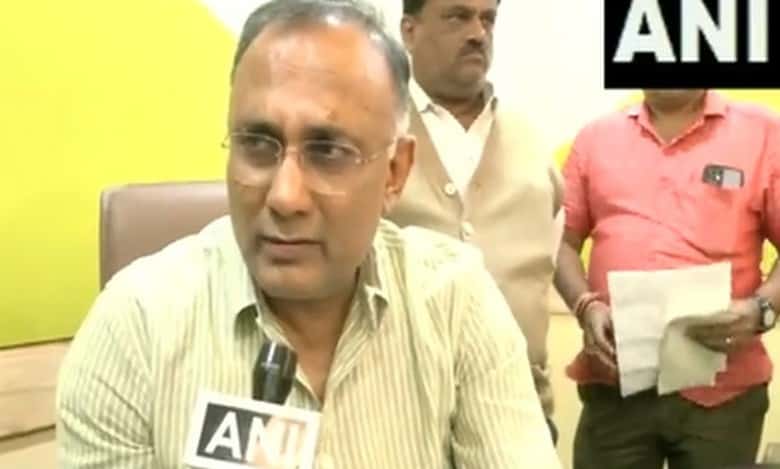 Elderly, people having Covid symptoms must wear masks: Karnataka minister