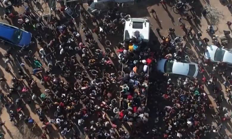 Starving Gazans take away food from aid convoy as crisis looms large
