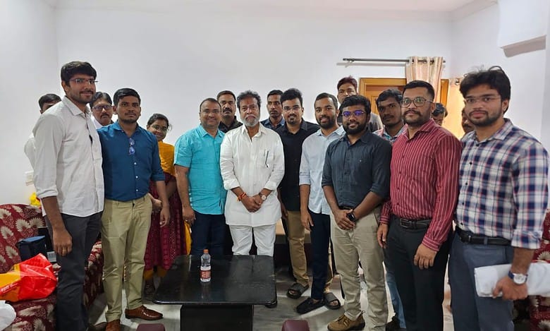 Telangana: Junior docs urge health min to act on Osmania hospital, stipends