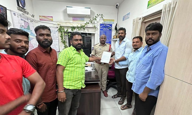BRS files complaint against Congress' 'fake surveys', case filed