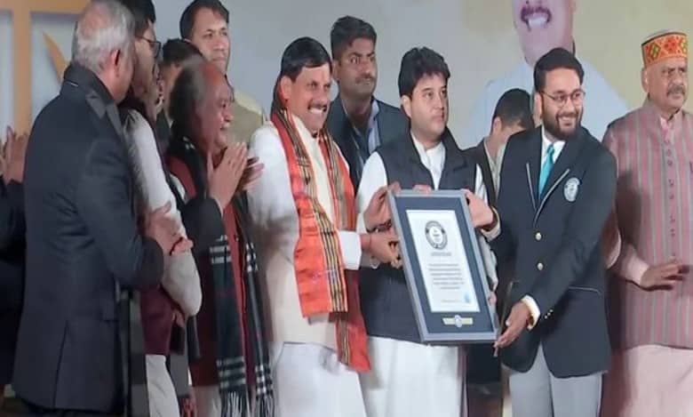 More than 1500 people perform tabla in Gwalior, set Guinness World Record
