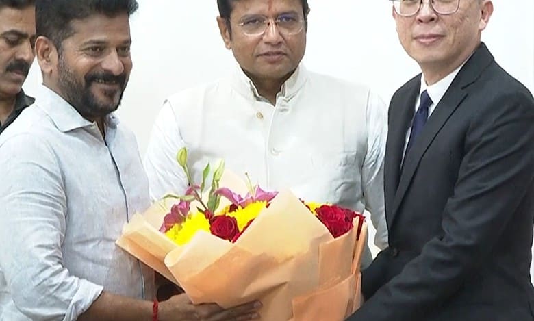 Hyderabad: Telangana CM meets Foxconn delegation