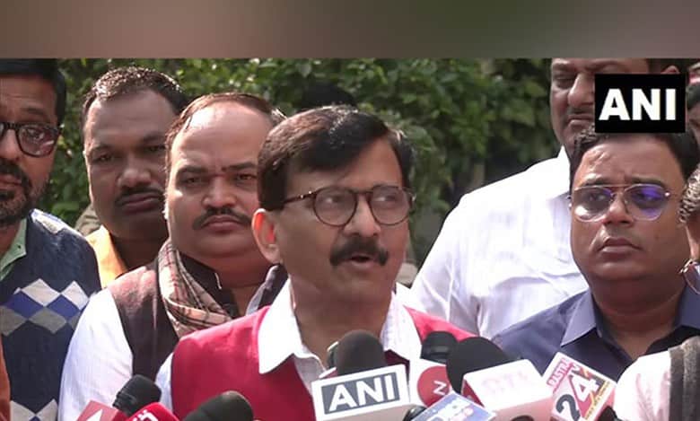 Fadnavis split Sena fearing arrest in phone-tapping case: Raut