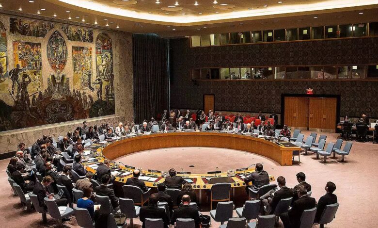 UN lifts arms embargo on Somalia