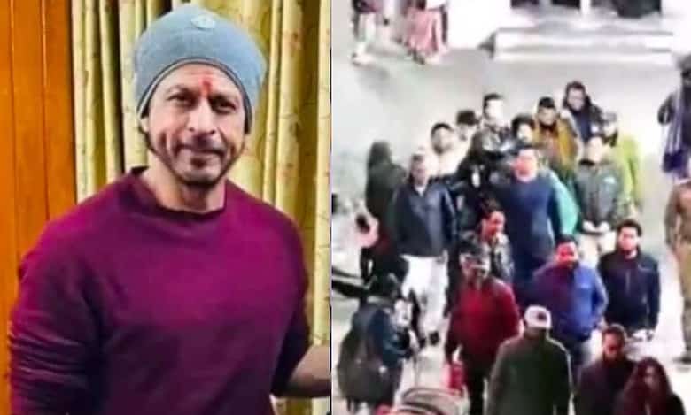 Shah Rukh Khan visits Vaishno Devi temple, video goes viral