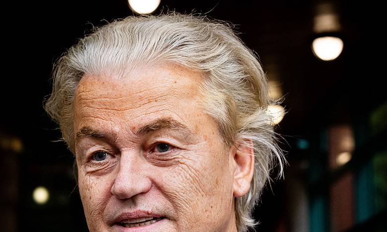 Dutch politician Geert Wilders withdraws proposal to ban mosques, Quran