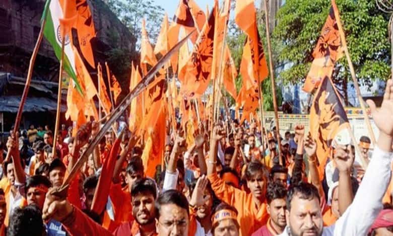 Karnataka: Hanuman flag controversy escalates