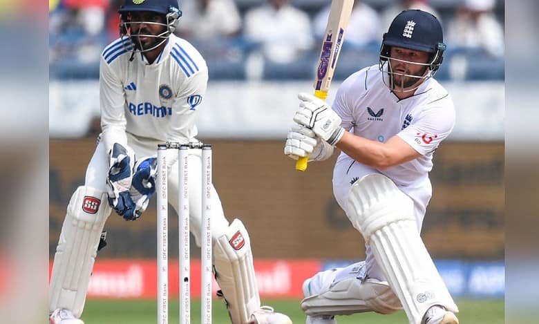 Hyderabad: Eng reach 89/1 at lunch on Day 3 after Ind make 436