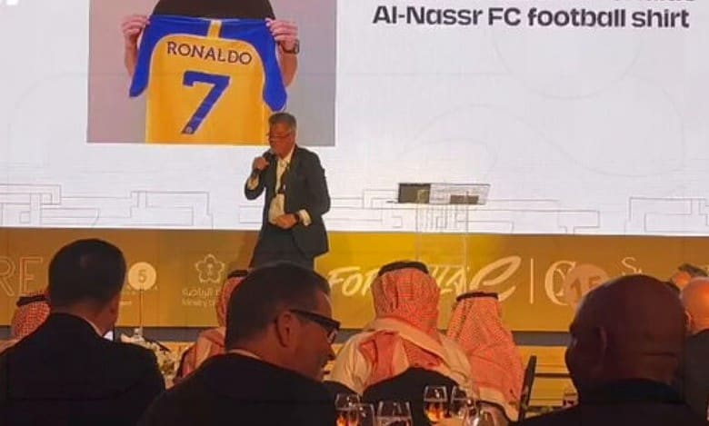 Watch: Saudi businesswoman buys signed Ronaldo's jersey for Rs 1 cr