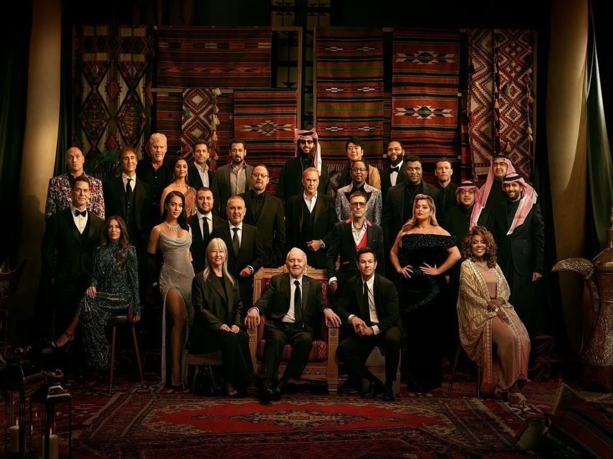 Salman Khan, Alia Bhatt pose with Anthony Hopkins, Kevin Costner, John Cena in group photo