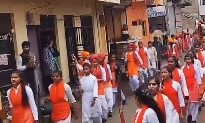 MP: Minor girls carry sword in Hindu Jagran Manch rally