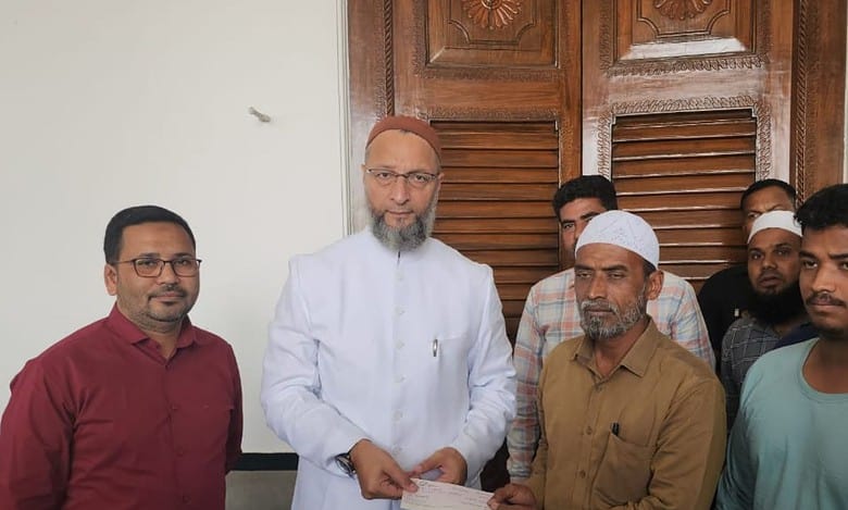Sangareddy fire incident: AIMIM extends Rs 1.75 lakh to deceased's kin