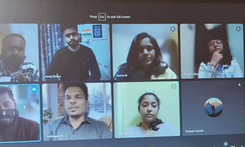 Watch: IT employee switches to Hindi during Zoom meet, colleagues object