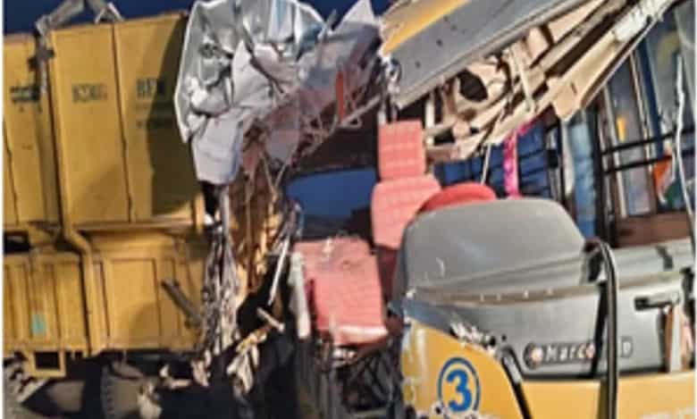 Four students killed, 8 injured in school bus-tractor collision in Karnataka