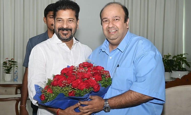 The Siasat Daily’s Amir Ali Khan calls upon Telangana CM