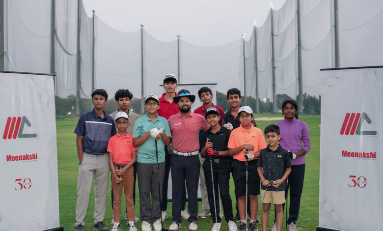 Young Golfers with Asian Tour Player Aman Raj