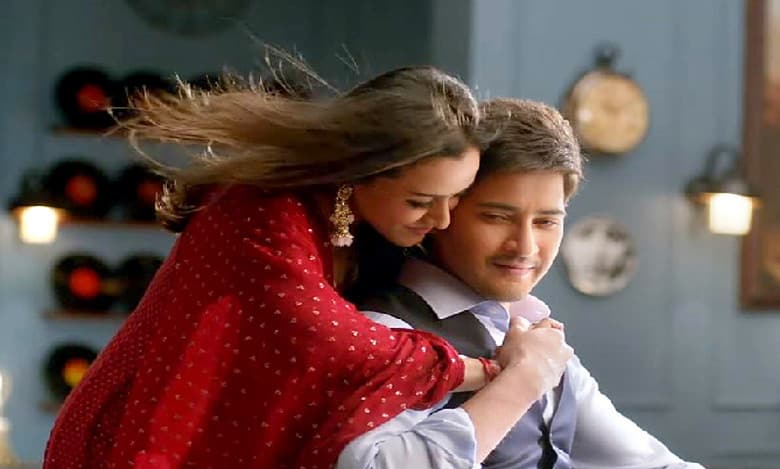 Mahesh Babu pens adorable wish for wife Namrata Shirodkar on their 19th Wedding anniversary