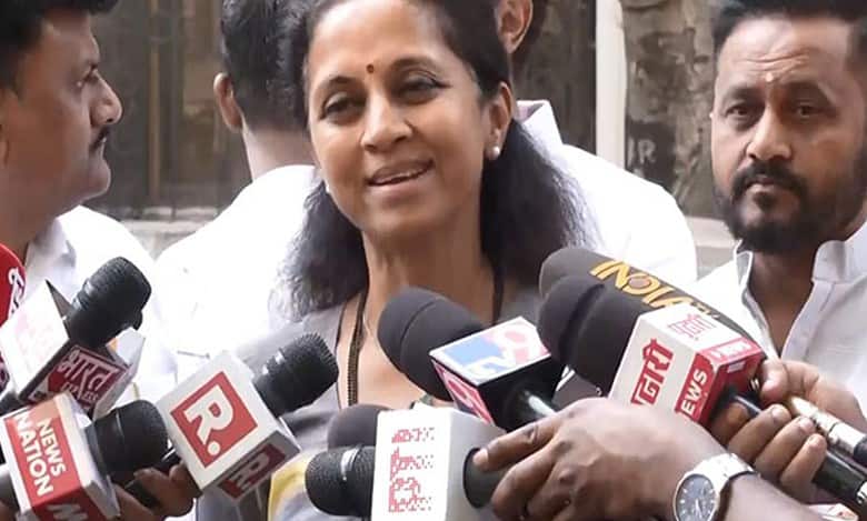 Maha: Sule urges Dy CM Fadnavis to withdraw her security cover, deploy it for public