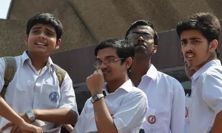 Telangana: TSRTC arranges free travel for male students appearing for intermediate exams