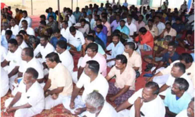 Sri Lankan Navy arrests TN fishermen; union stages hunger strike
