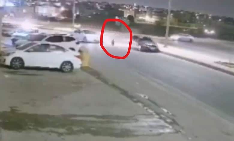 Watch: Saudi driver heroically rescues child, garners praise