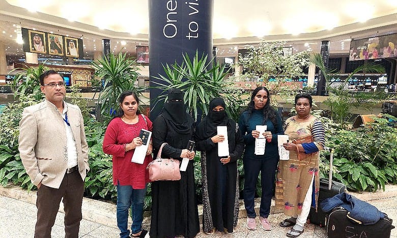 Saudi: Indian embassy helps 5 stranded workers return home