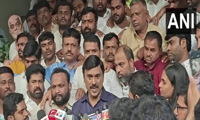 Mining baron Janardhana Reddy rejoins BJP ahead of Lok Sabha polls