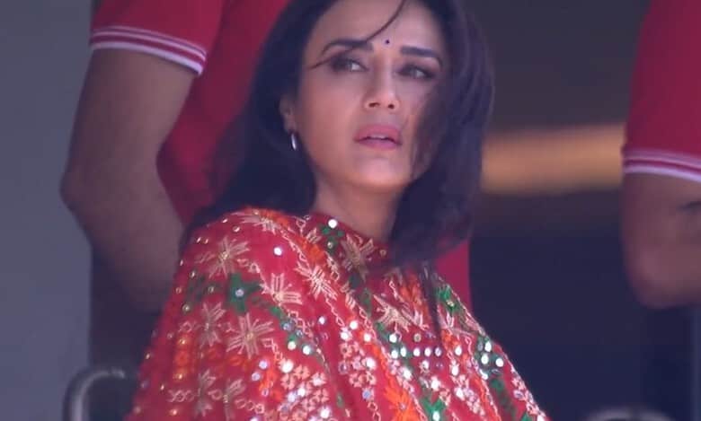 Preity was in the stadium in Mullanpur and watched the Punjab Kings' thrilling match against Delhi Capitals from the stands.