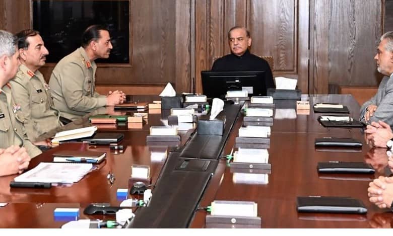 Shehbaz Sharif vists Army headquarter
