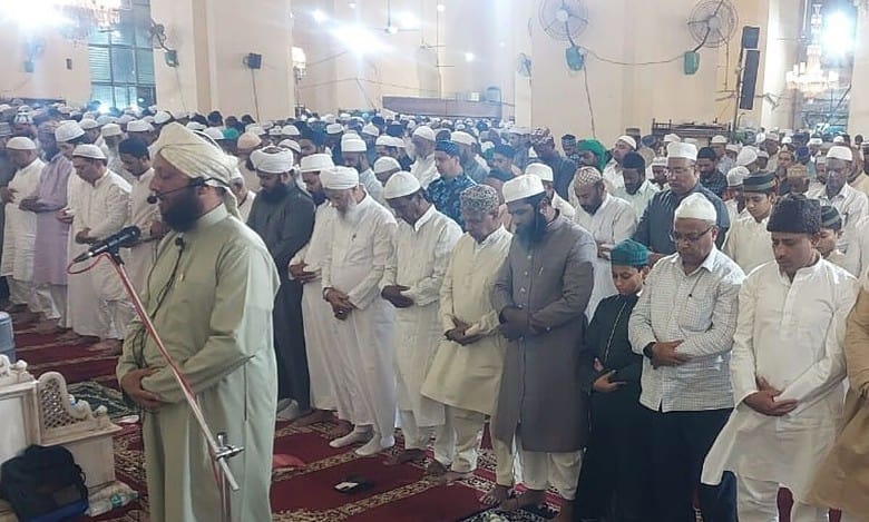 Taraweeh at Makkah Masjid, other mosques in Hyderabad