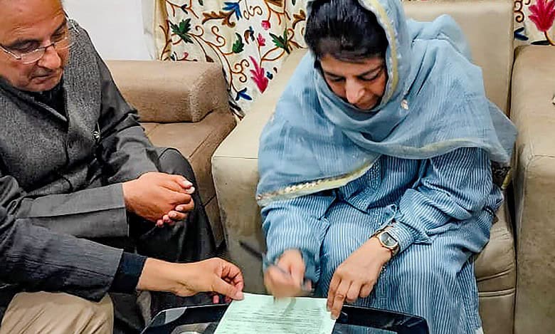 Mehbooba Mufti files nomination from Anantnag-Rajouri LS seat