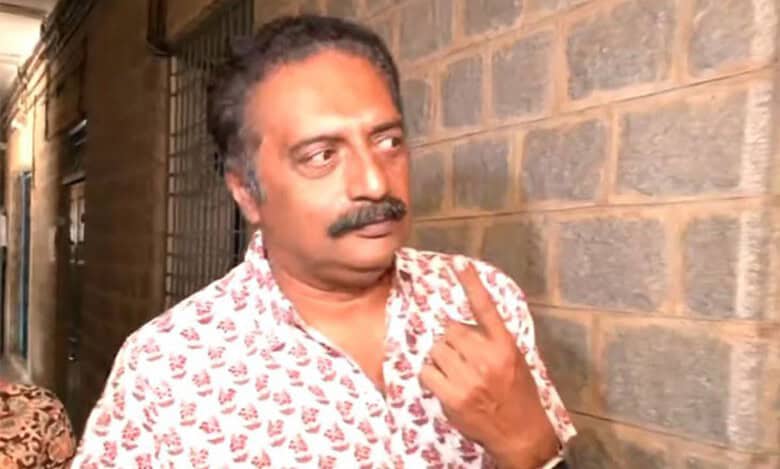 'Voted for candidate I believe in': Actor Prakash Raj gets finger inked in Bengaluru