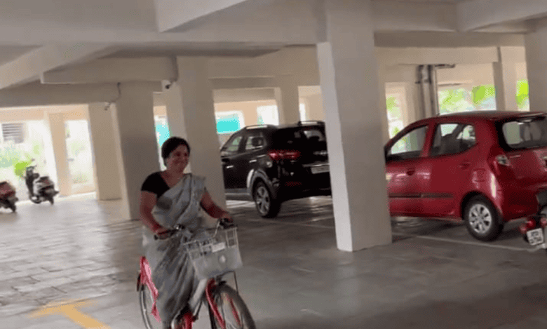 Hyderabad man helps domestic help buy bicycle, garners praise