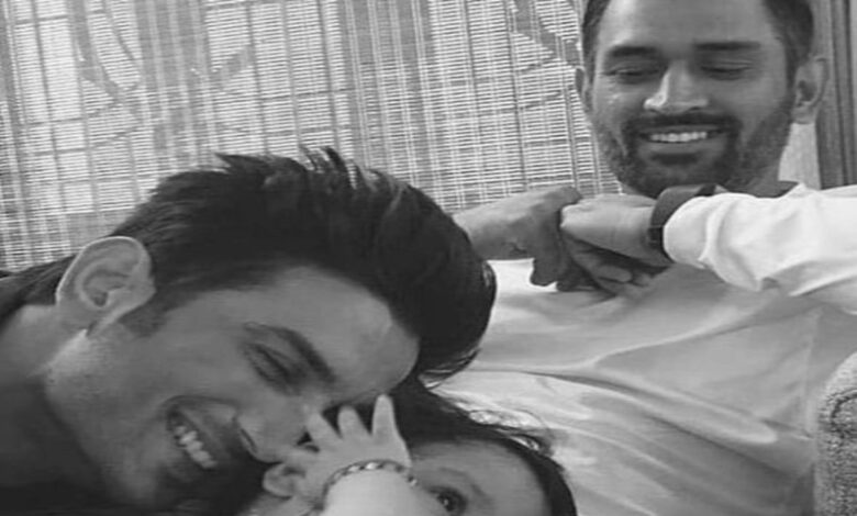 Sushant Singh Rajput's pic with Dhoni and baby daughter goes viral, fans get emotional