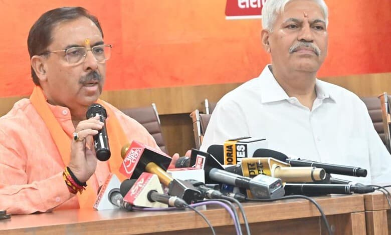 Former DGP of Rajasthan Anti Corruption Bureau joins BJP in Jaipur