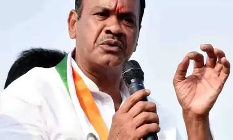 Telangana to develop 50 pc of state roads under HAM model: Min Komatireddy