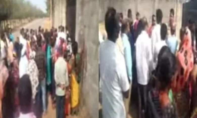 Gajwel 2bhk beneficiaries reach KCR's Erravelli farmhouse seeking justice