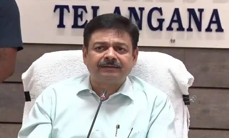 CS commissioner urges farmers not to sell their paddy to middlemen