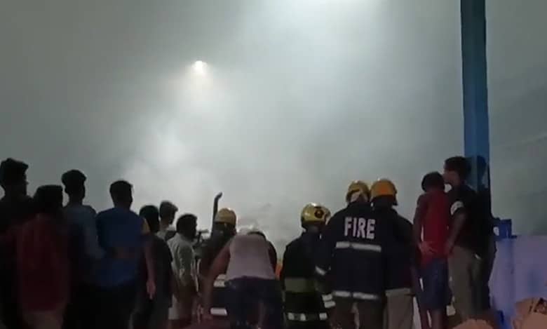 Telangana: Fire breaks out at cotton godown in Rangareddy district