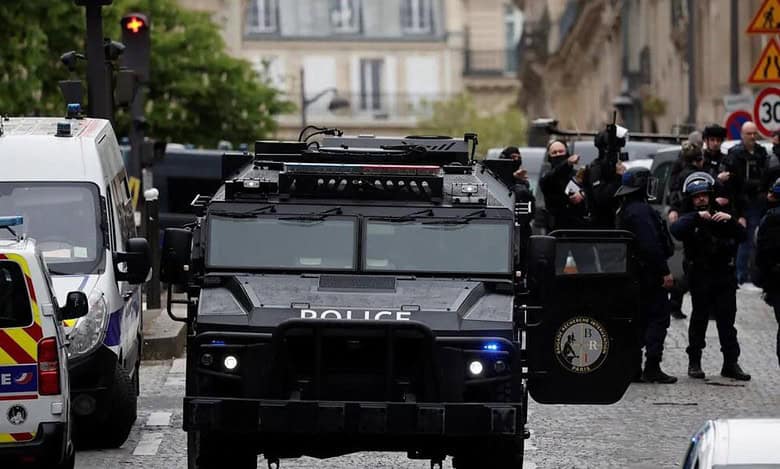 Suspect entering Iranian consulate in Paris under control: Police
